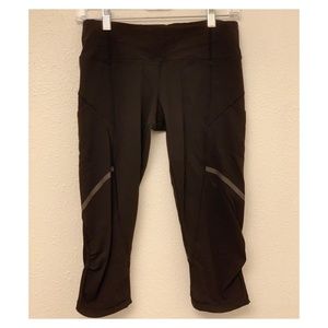 LuluLemon Black Pocket Cropped Leggings